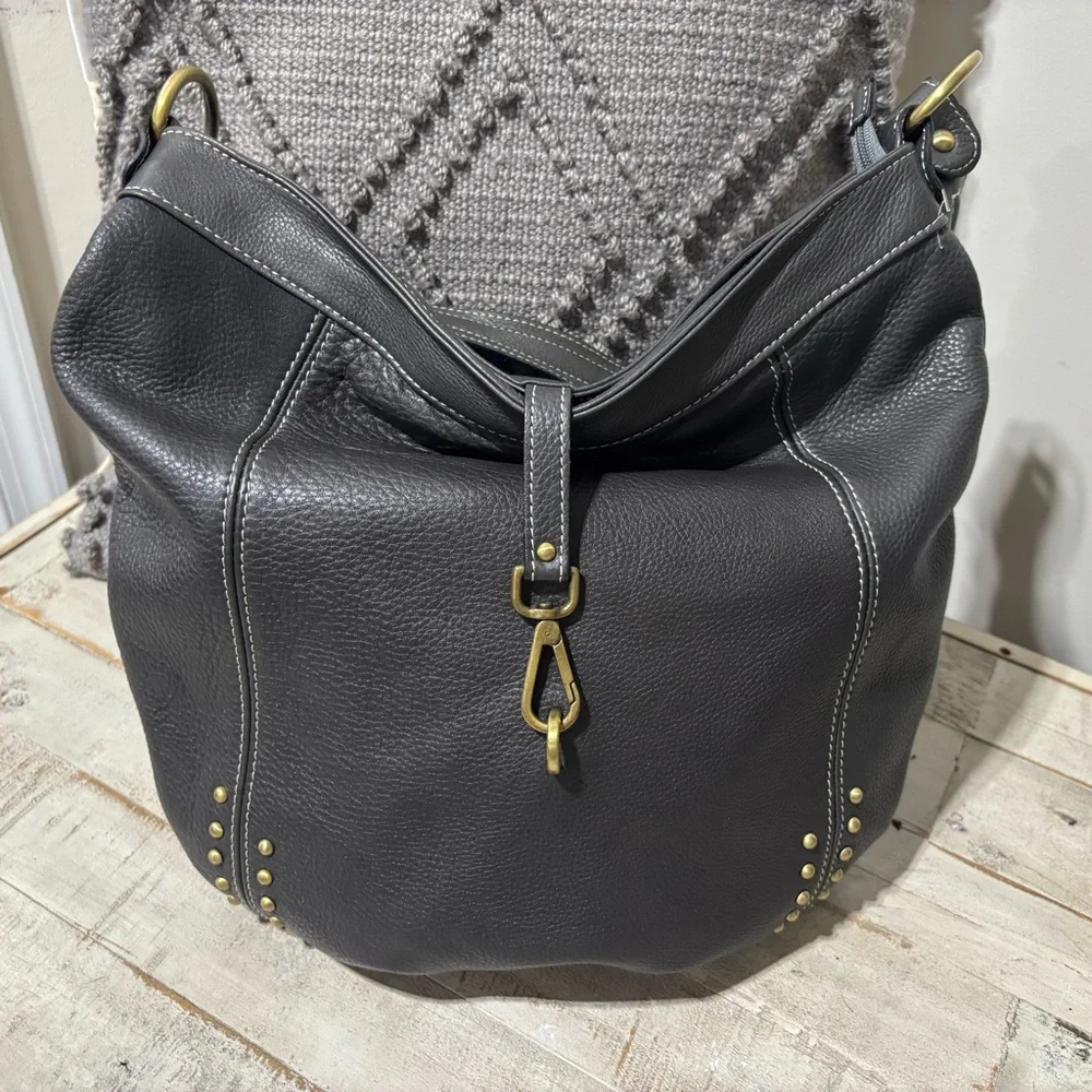 ❤️Y2K Avorio Studded Italian Leather Hobo Bag